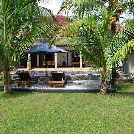 Villa Stella Garden Senggigi Exteriör bild