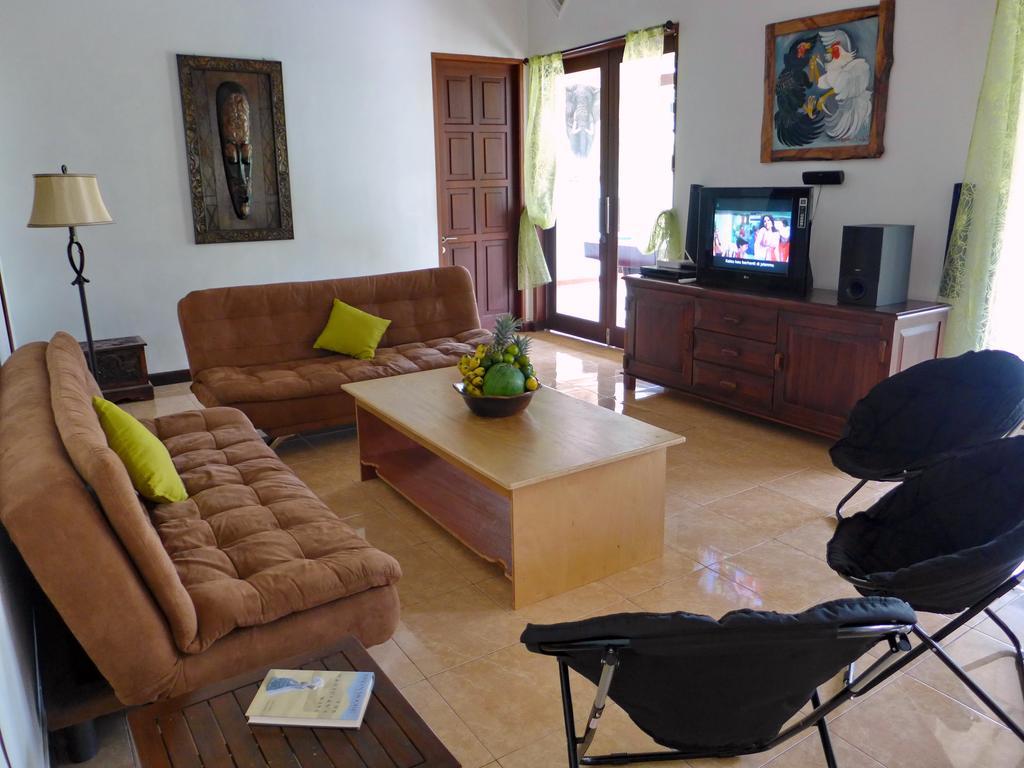 Villa Stella Garden Senggigi Exteriör bild