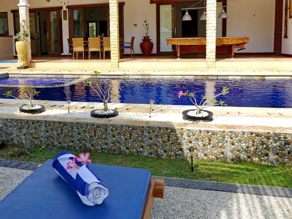 Villa Stella Garden Senggigi Exteriör bild
