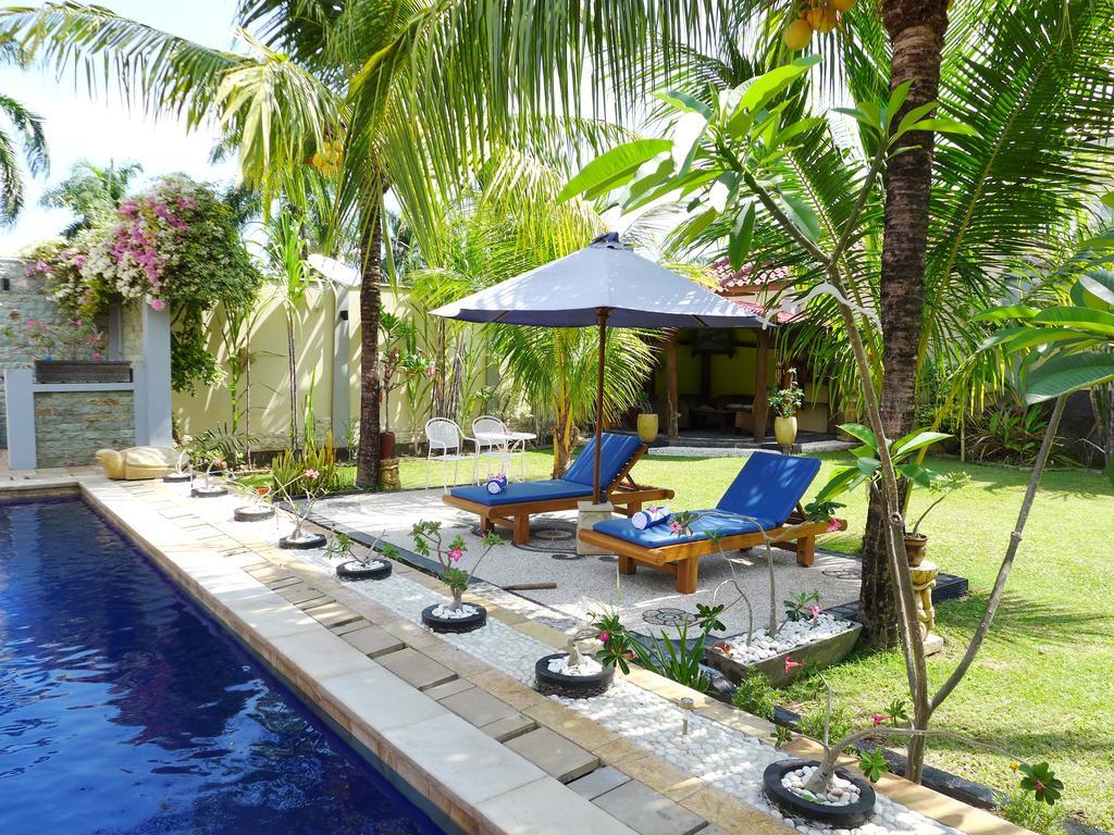 Villa Stella Garden Senggigi Exteriör bild
