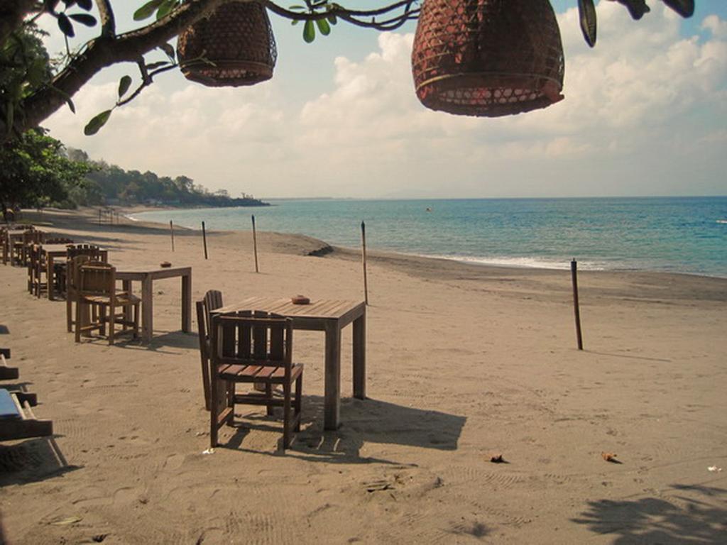 Villa Stella Garden Senggigi Exteriör bild